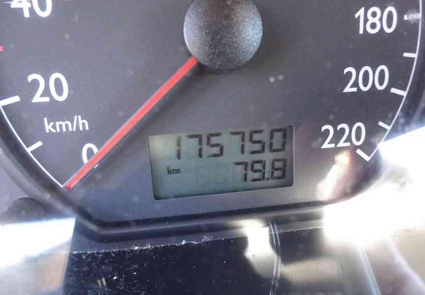 VW Polo 1.4i r.v.2004 (55 kw) stk:3/2028 - foto 7