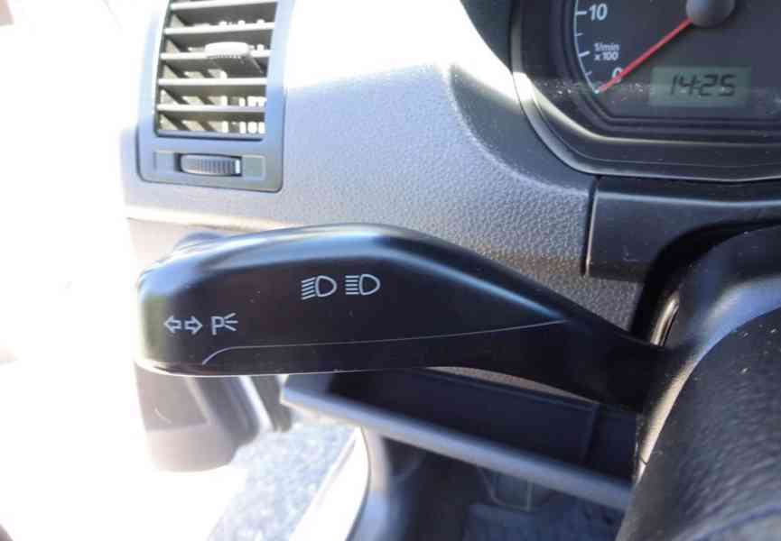 VW Polo 1.4i r.v.2004 (55 kw) stk:3/2028 - foto 9