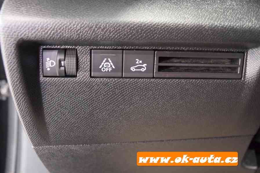 Citroën C4 X 1.2 PURETECH PACK AUTOMAT RV 2023 - foto 15