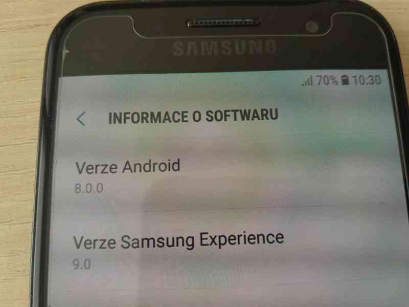Samsung Galaxy A3 (2017) - foto 9