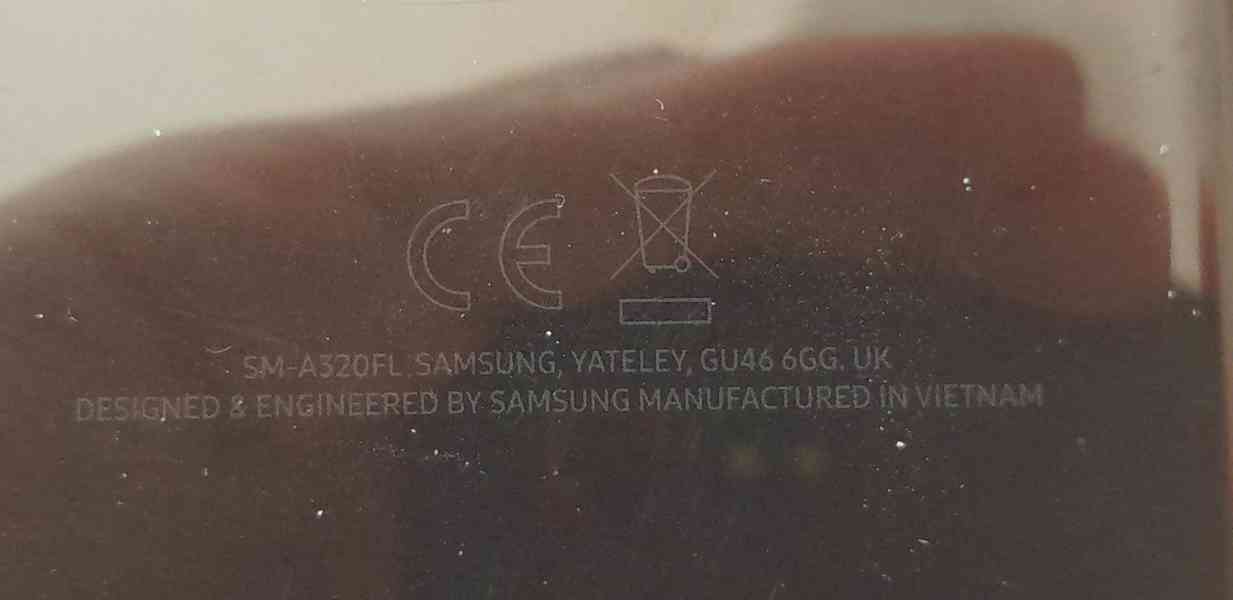 Samsung Galaxy A3 (2017) - foto 14