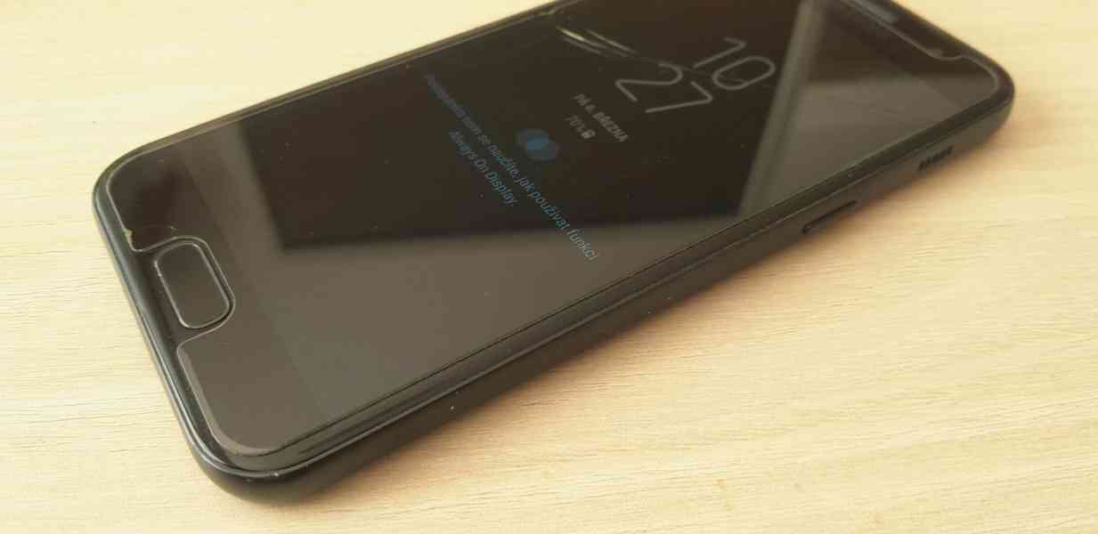 Samsung Galaxy A3 (2017) - foto 5