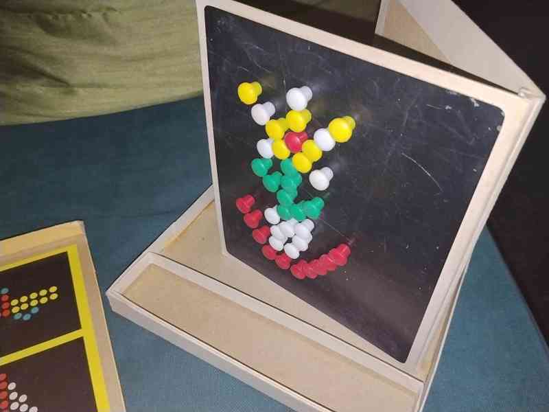 Retro hra Počty a hry s magnety, Kovozávody Semily - foto 3