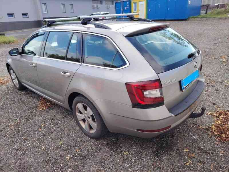 Škoda Octavia 1,6   Octavia TDI - foto 8