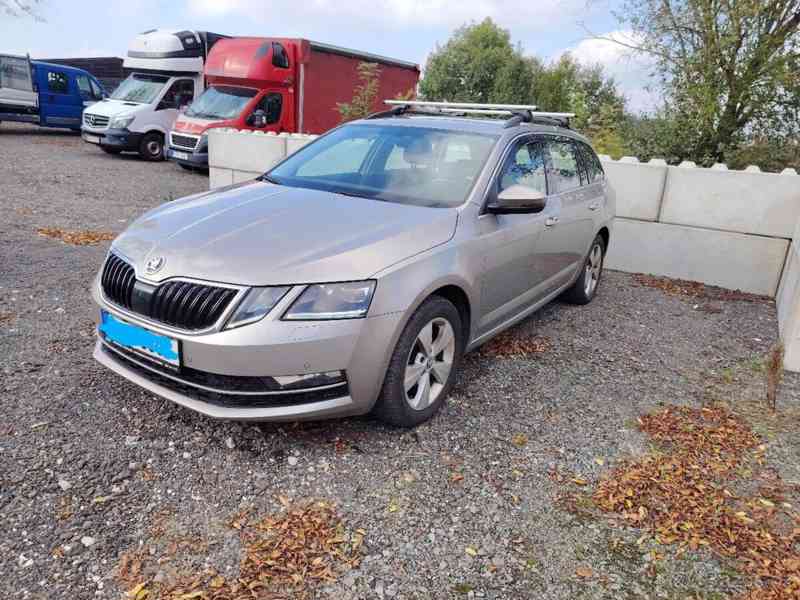 Škoda Octavia 1,6   Octavia TDI - foto 1