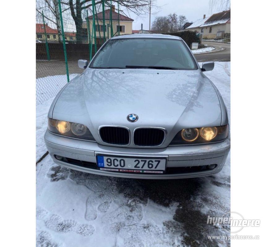 BMW Řada 5 520i - foto 1
