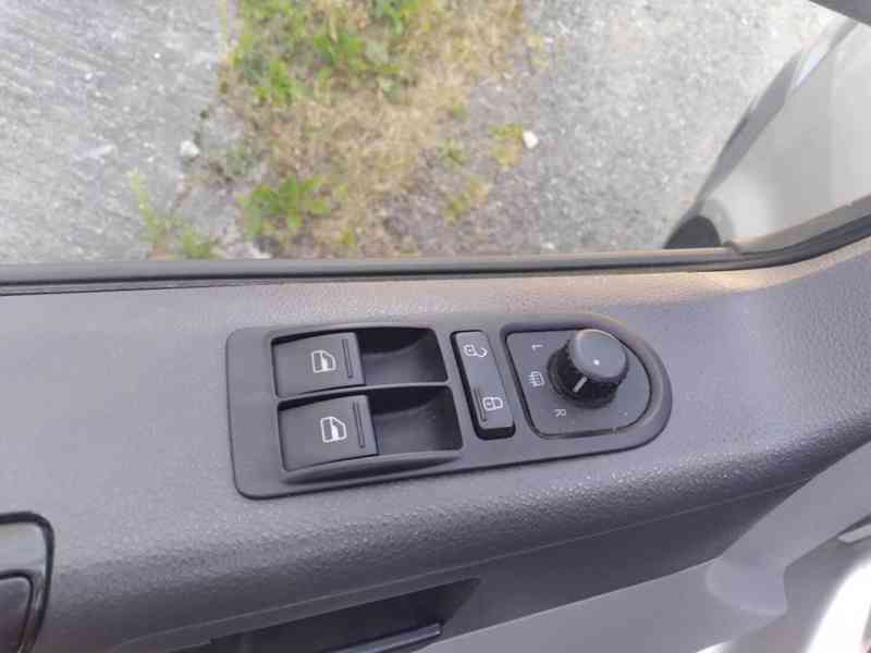 VOLKSWAGEN TRANSPORTÉR 2.0 TDI 103kW ČR,AC - foto 25