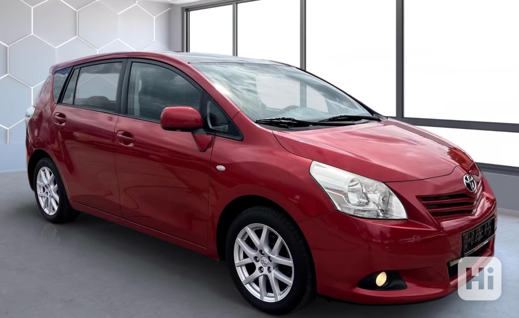 Toyota Verso 1,8i Travel benzín 108kw - foto 1