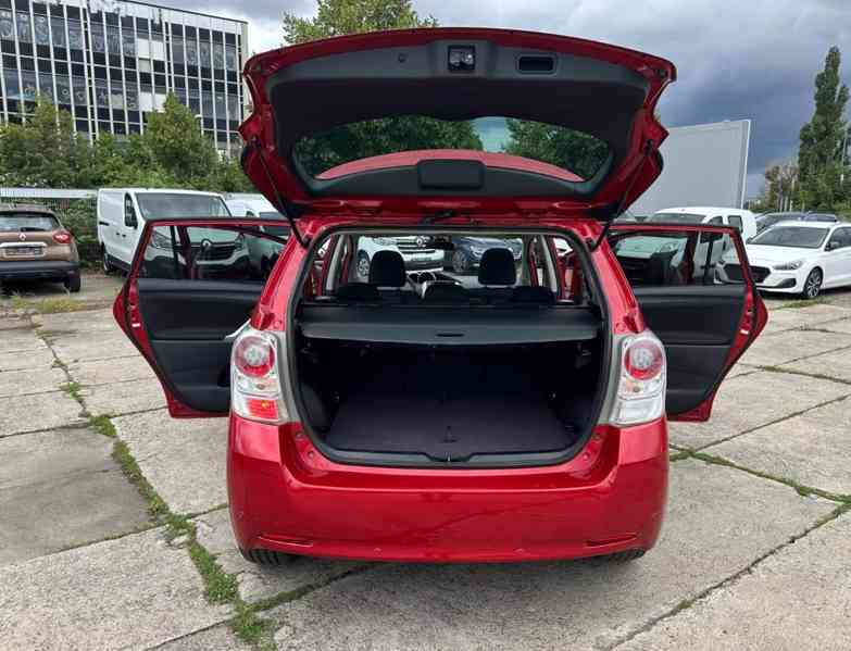 Toyota Verso 1,8i Travel benzín 108kw - foto 30