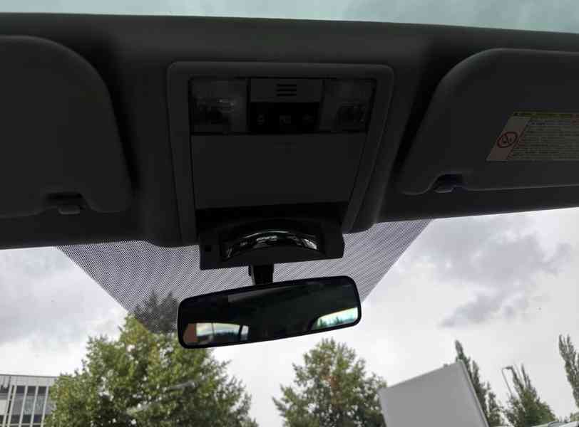 Toyota Verso 1,8i Travel benzín 108kw - foto 27