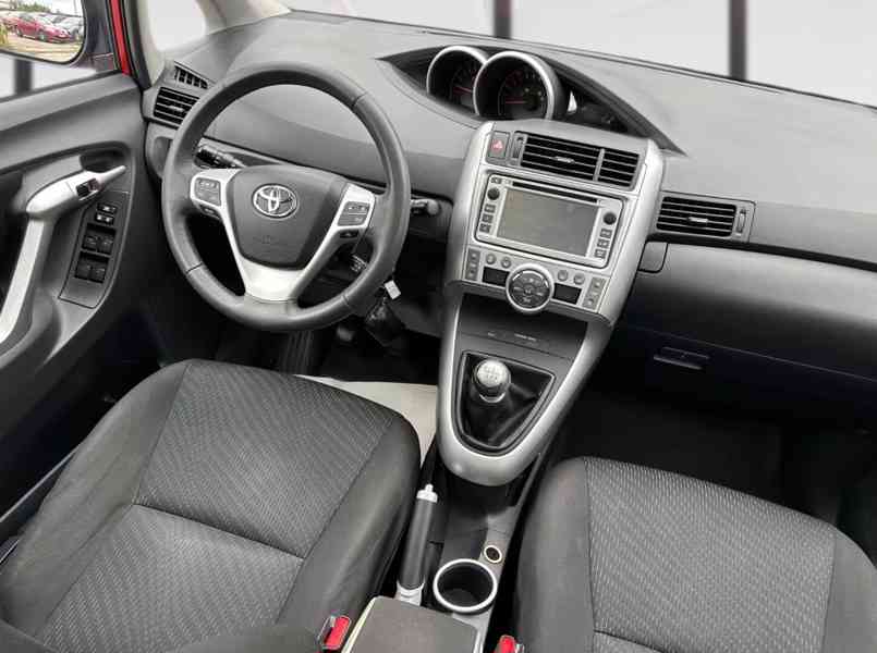 Toyota Verso 1,8i Travel benzín 108kw - foto 24