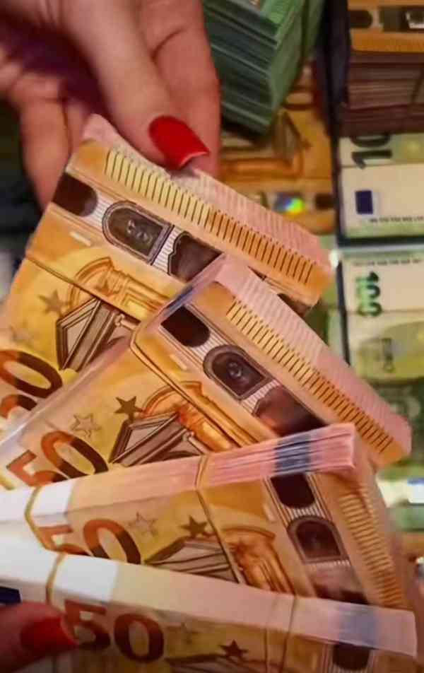 Půjčka a vzájemný úvěr  - foto 1