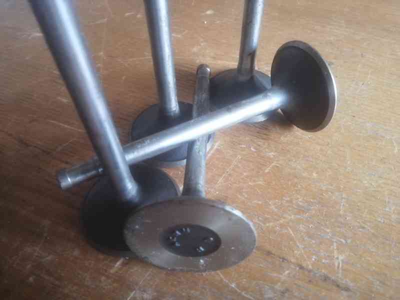 Ventil výfukový T138, T148, T813, OT-64 průměr hlavy 48mm - foto 2
