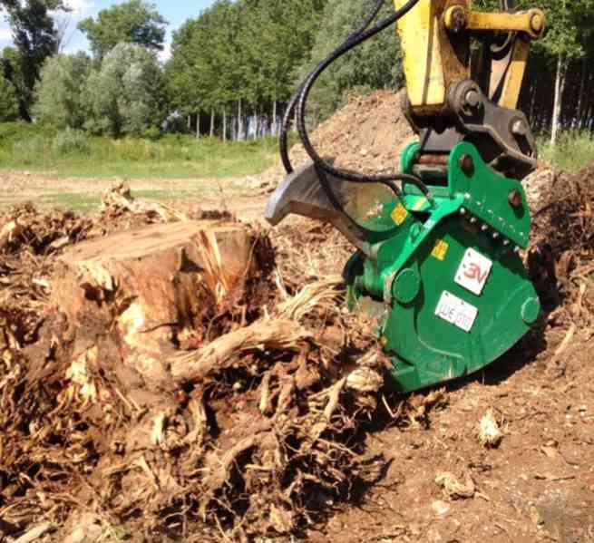 Hydraulický drtič pařezů - foto 2