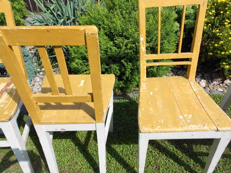 Nabízím  staré židle a stůl  - provence, venkov  - foto 2