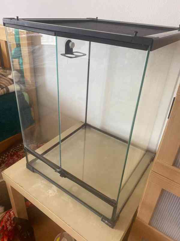 Terárium vertikální (60x45x45)+ Dvojita Lampa+tepelný kabel - foto 3