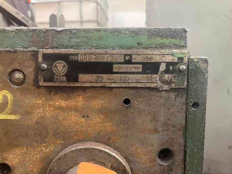 Použitý lis LEN 63 C, r. v. 1988 + podavač, rovnačka - foto 8