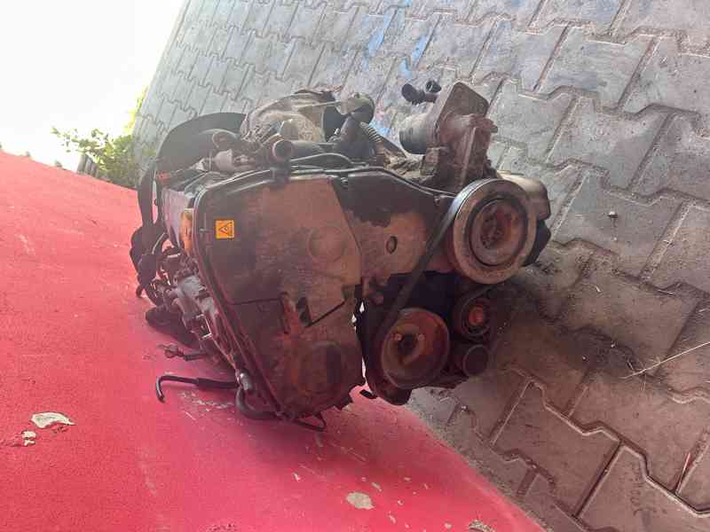 Motor 1,9JTD 77KW Fiat Doblo typ 223B2000 kompletn - foto 2
