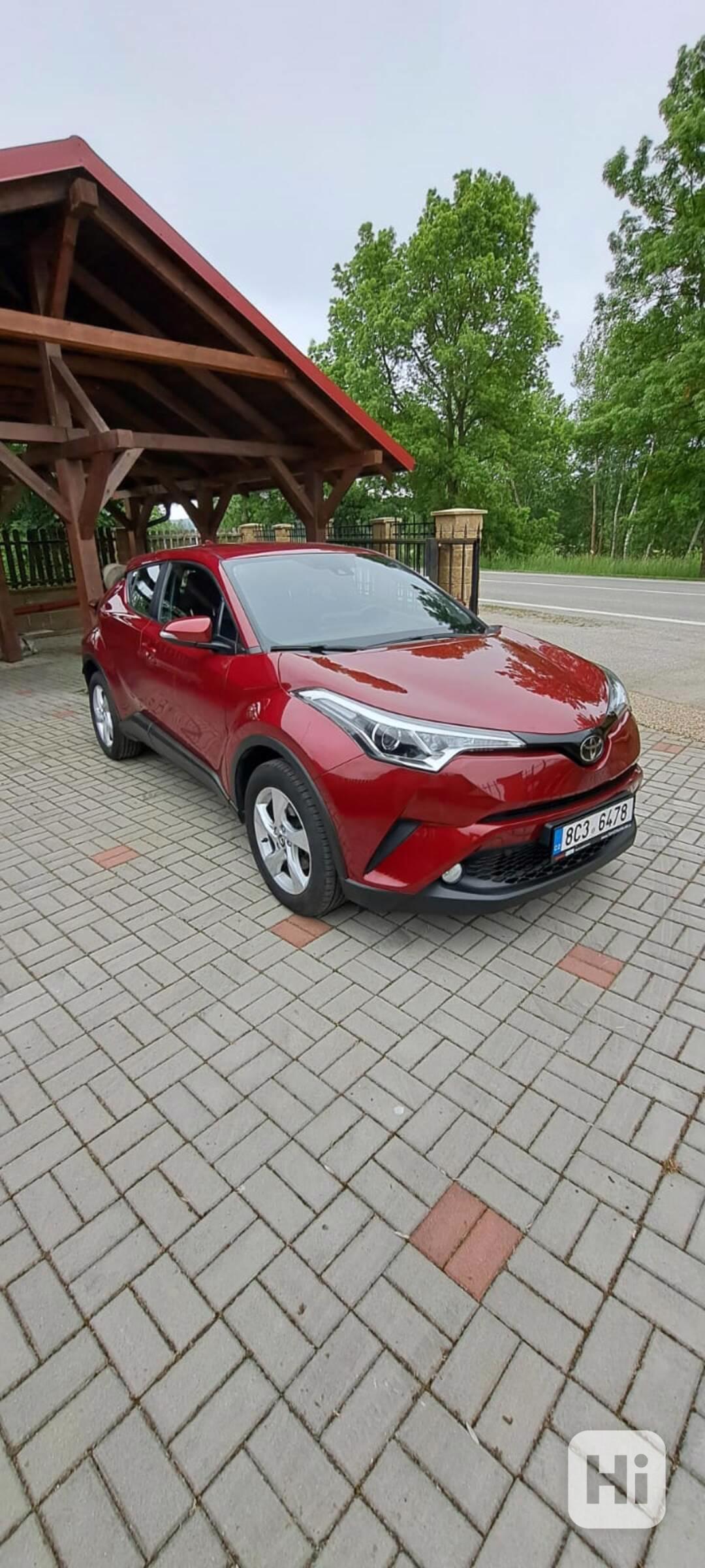 Toyota CHR - foto 1