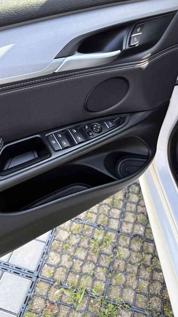 BMW X5 (f15) 30d x-drive, M-packet, 190 kw, originál tažné - foto 22
