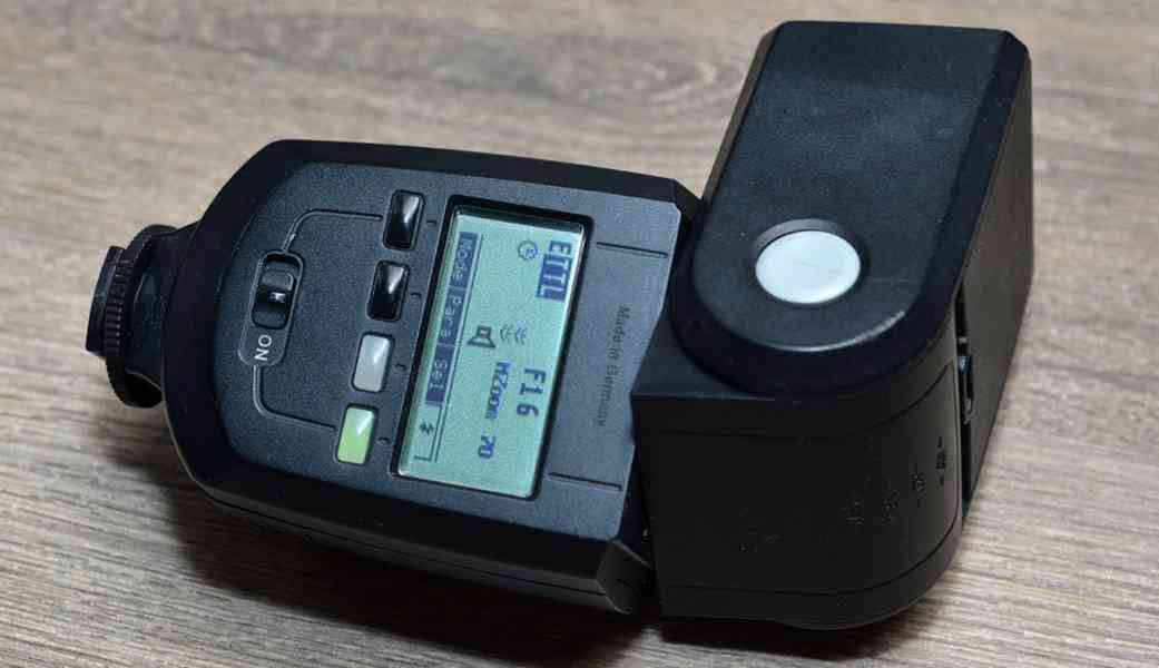 Metz 58 AF-1 DIGITAL *pro Canon*E-TTL / E-TTL II* - foto 4