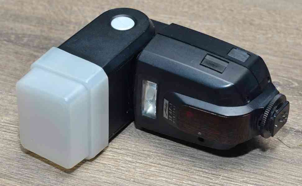 Metz 58 AF-1 DIGITAL *pro Canon*E-TTL / E-TTL II* - foto 1