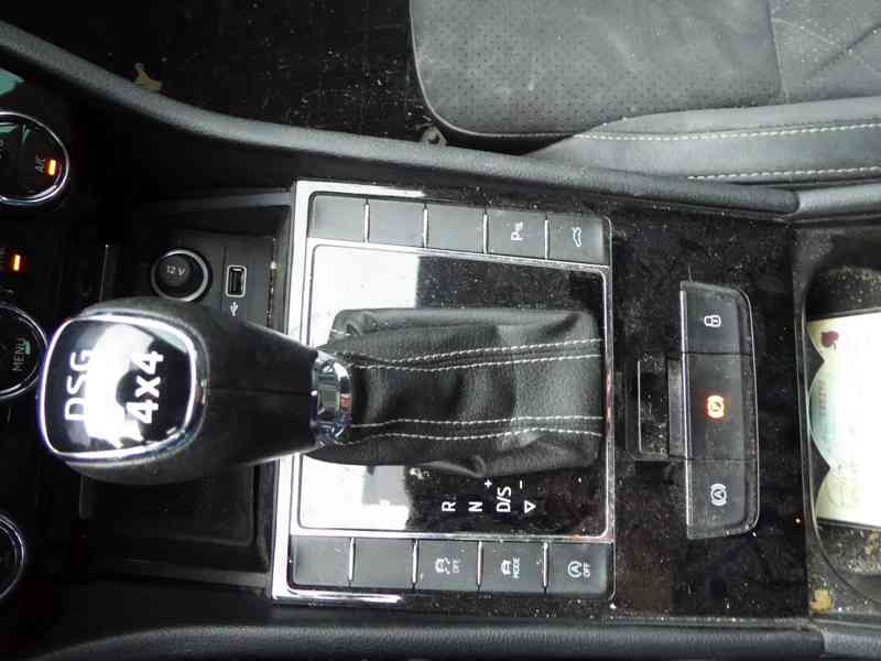 ŠKODA Superb Combi Sportline 2,0 TDI 140 kW 4x4 DSG - foto 37