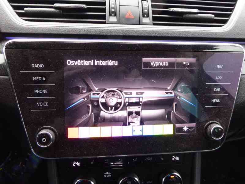 ŠKODA Superb Combi Sportline 2,0 TDI 140 kW 4x4 DSG - foto 30