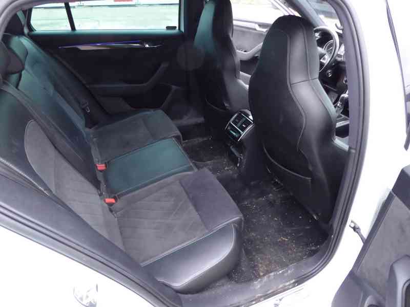ŠKODA Superb Combi Sportline 2,0 TDI 140 kW 4x4 DSG - foto 16