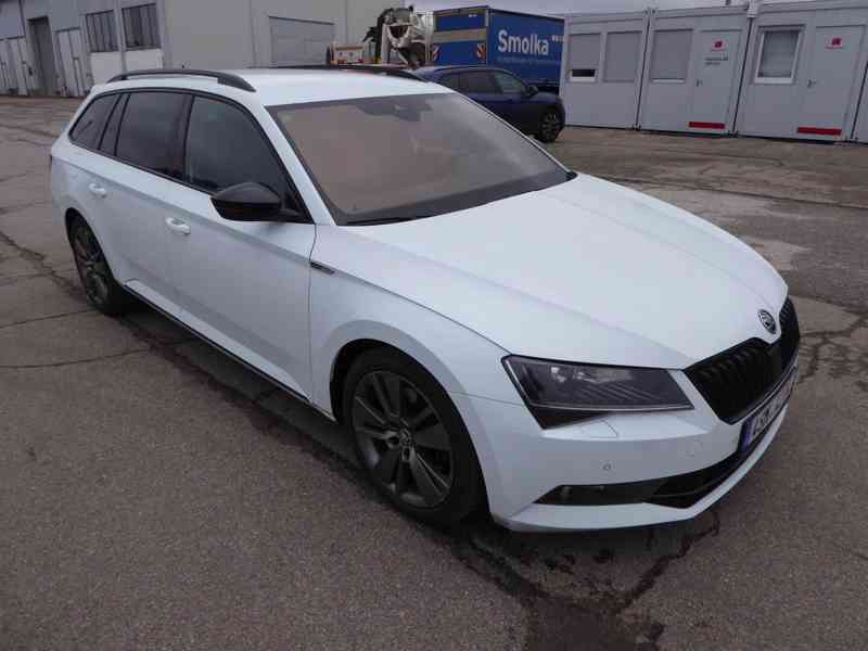 ŠKODA Superb Combi Sportline 2,0 TDI 140 kW 4x4 DSG - foto 7