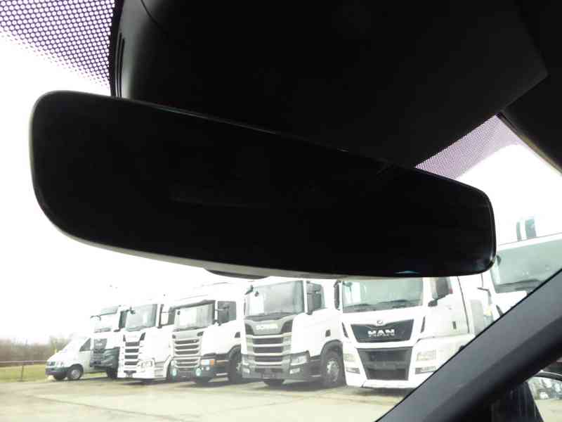 ŠKODA Superb Combi Sportline 2,0 TDI 140 kW 4x4 DSG - foto 38