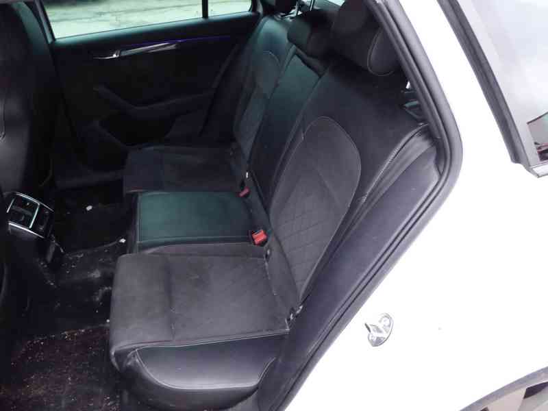 ŠKODA Superb Combi Sportline 2,0 TDI 140 kW 4x4 DSG - foto 12