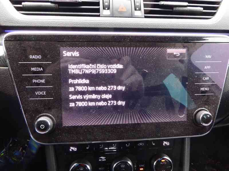 ŠKODA Superb Combi Sportline 2,0 TDI 140 kW 4x4 DSG - foto 29