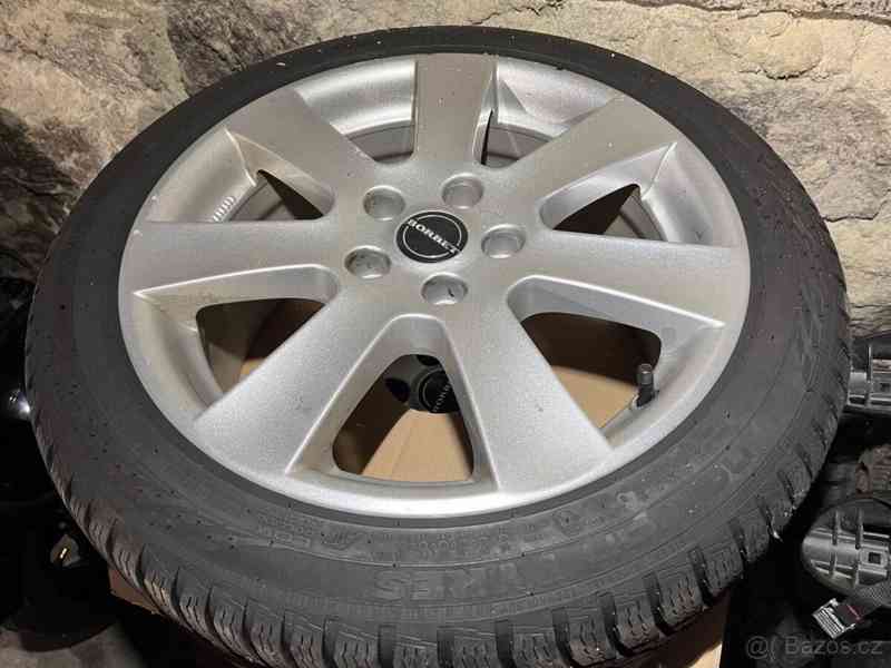 Mercedes-Benz Třídy C C350 CDI V6 17Okw r.v.2010 - foto 14