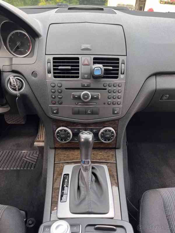 Mercedes-Benz Třídy C C350 CDI V6 17Okw r.v.2010 - foto 7