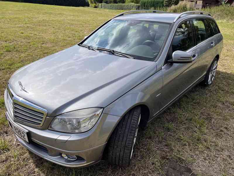 Mercedes-Benz Třídy C C350 CDI V6 17Okw r.v.2010 - foto 16