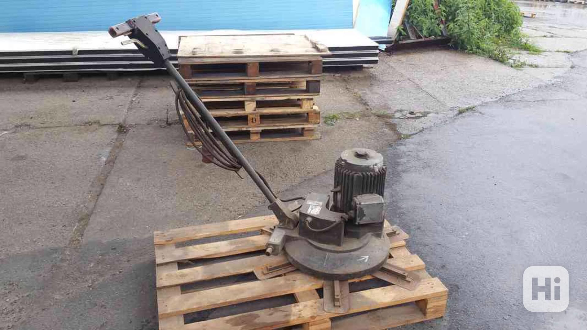 Bruska na betonové podlahy - foto 1