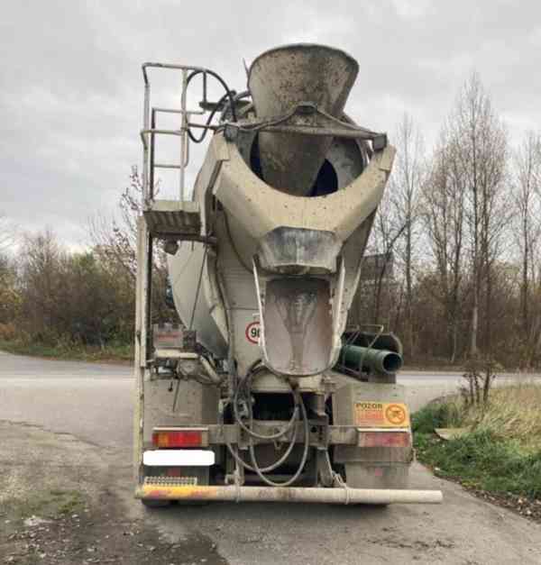 9m3 mix Stetter 8x4 Iveco - foto 3