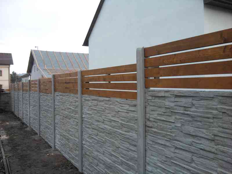 Betonové desky a sloupy na plot - foto 3