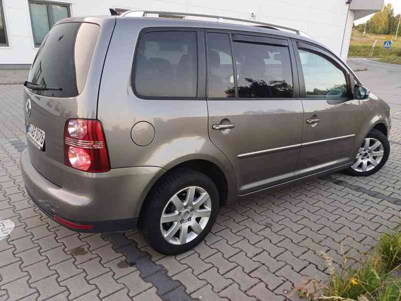 VOLKSWAGEN TOURAN 1.4 TSI 2010 / Top Stav - foto 8