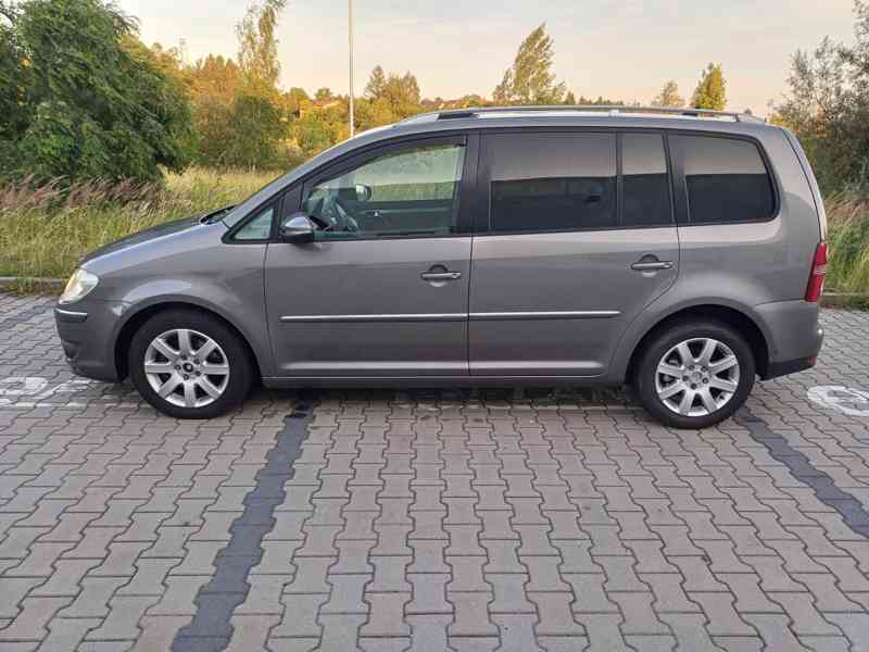 VOLKSWAGEN TOURAN 1.4 TSI 2010 / Top Stav - foto 4