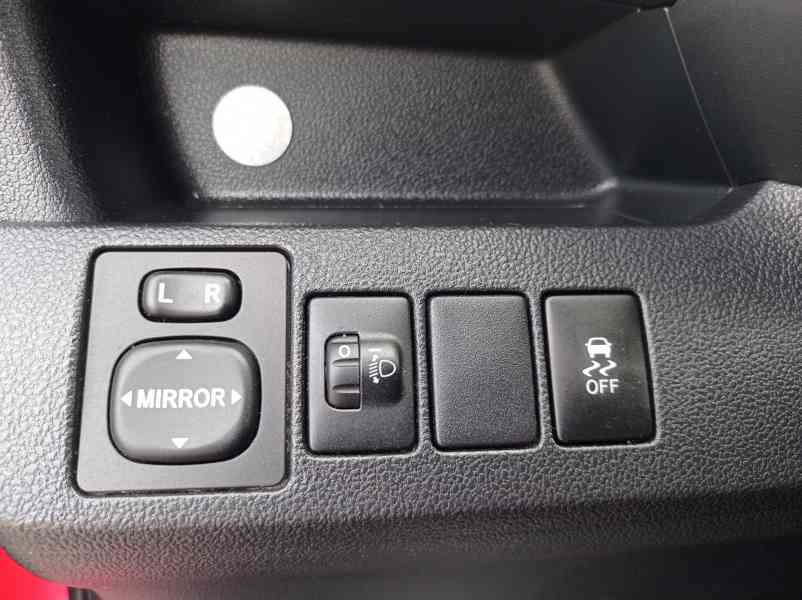 Toyota Verso S 1.3 VVTi 73kW/Kamera/1Maj - foto 21