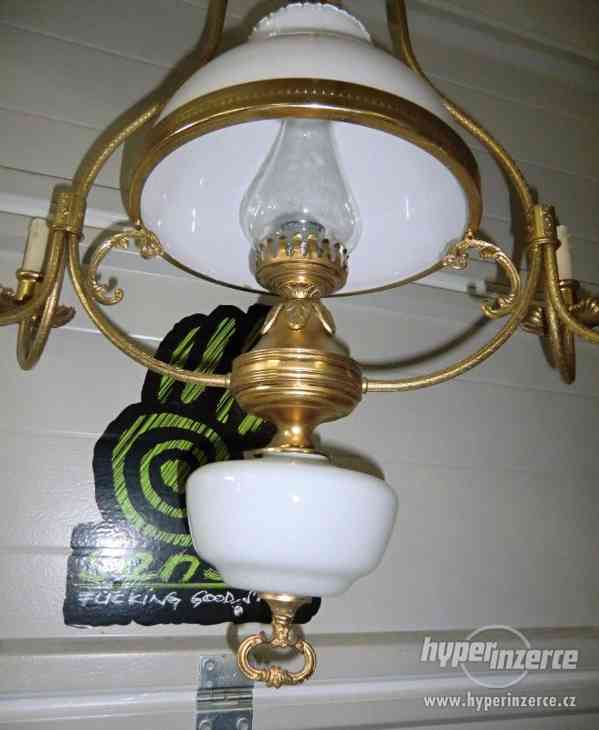 starožitný "petrolejový" lustr se čtyřmi svícny - foto 7