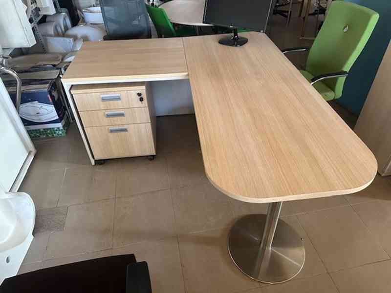 kancelářský stůl  - foto 3