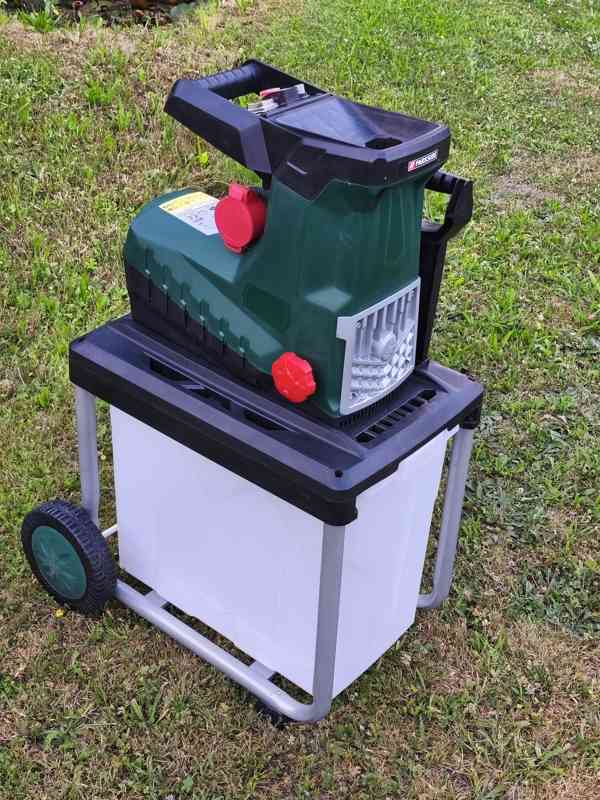 Prodám elektrický Válcový drtič Parkside PLH 2800 -2800 W.   - foto 3