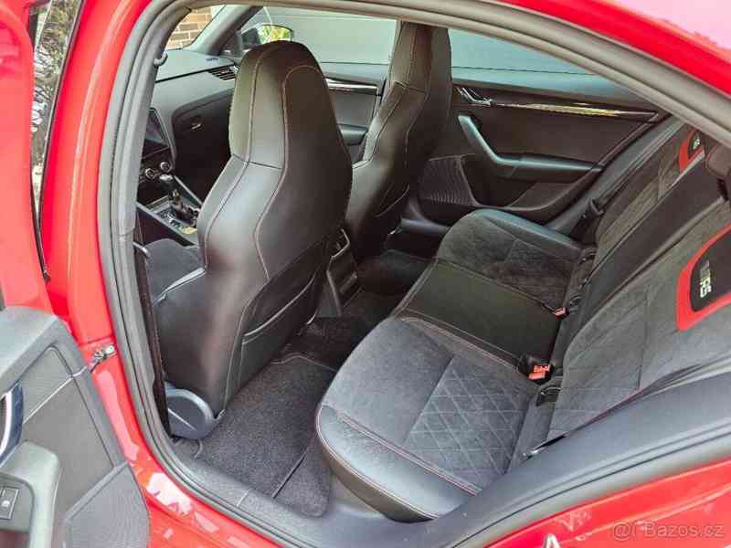 Škoda Octavia RS 245 - foto 12