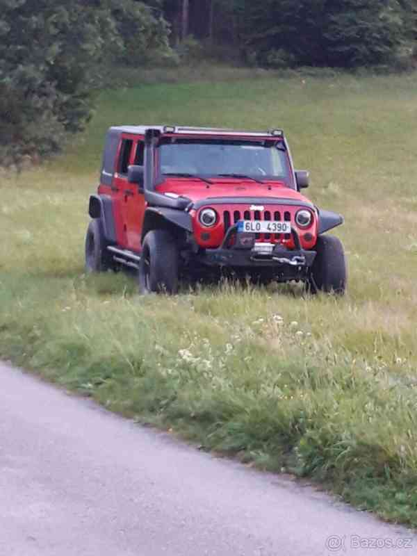 Jeep Wrangler 2,8   CRD Rubicon - vestavba - foto 14