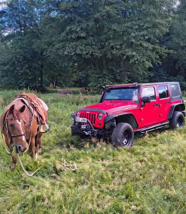 Jeep Wrangler 2,8   CRD Rubicon - vestavba - foto 15