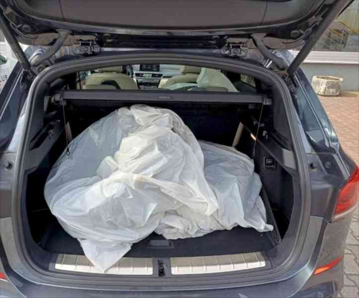 BMW X1 2,0 - foto 8