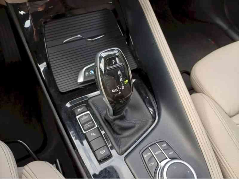 BMW X1 2,0 - foto 16